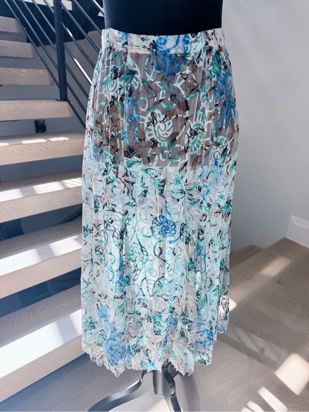 Vintage Lightweight Sheer Floral Lace Midi Skirt in Blue and White size S